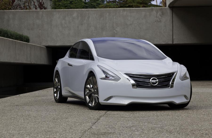  Nissan Ellure Concept 2010 года  (фото 1 из 52)